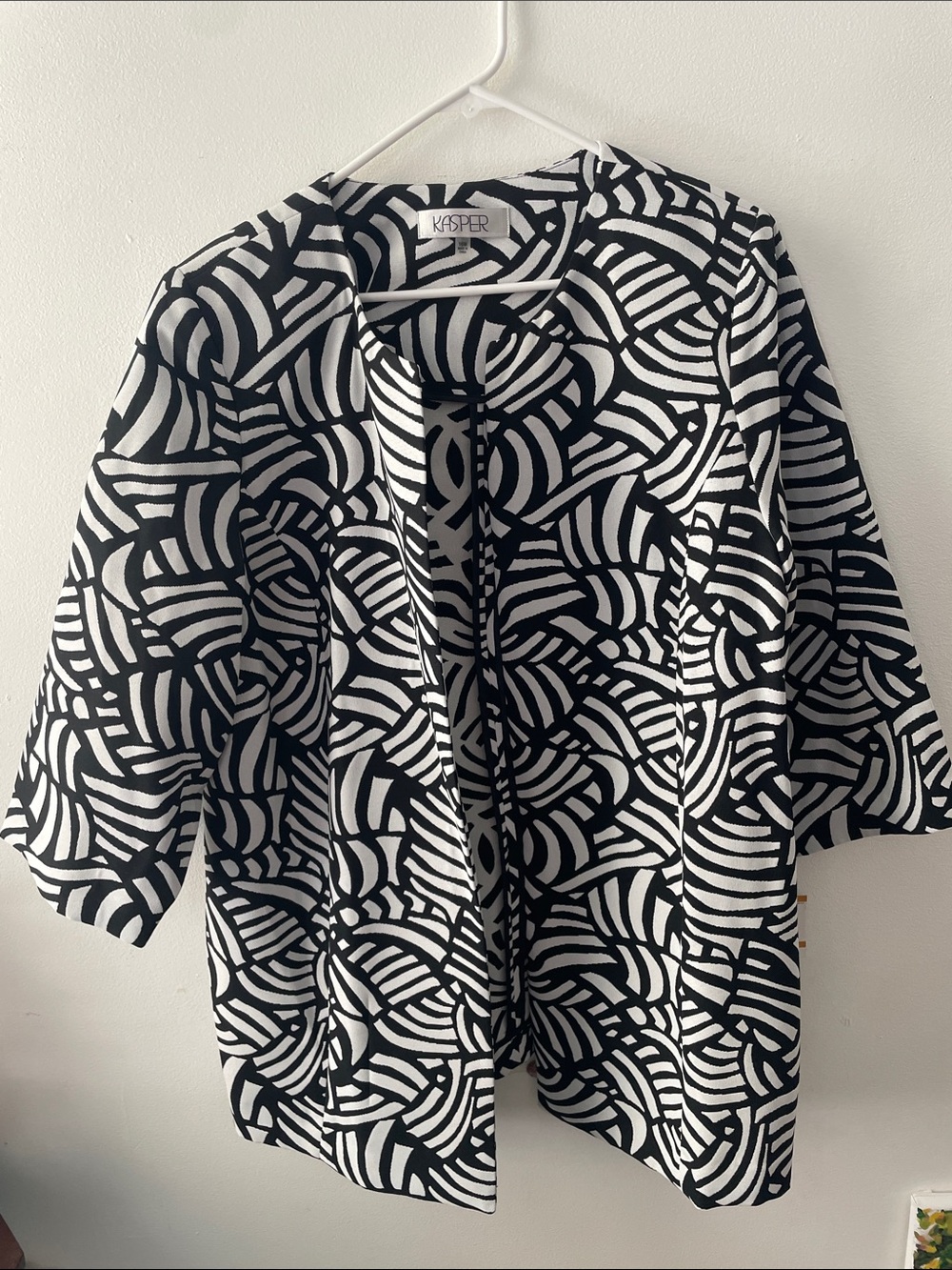 Kasper Black & White Abstract Geometric Open Jacket 16w NWT